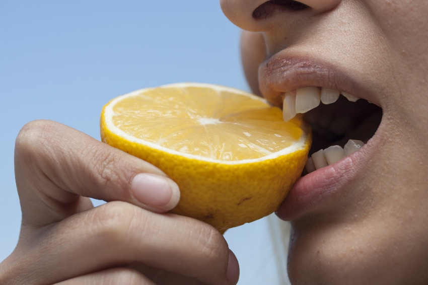COVID-19: obniżone odczuwanie smaku a zaburzenia węchu