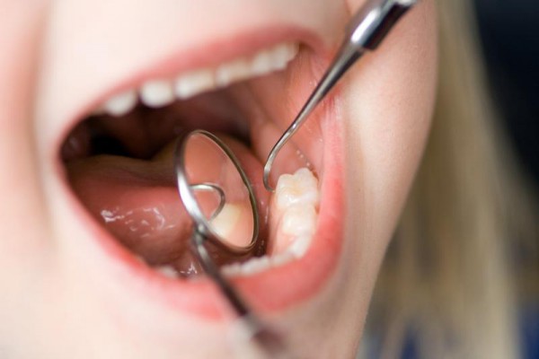 NFZ zachęca do wizyt u dentysty
