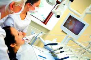 dental team monitor