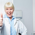 gest radosci dentystka