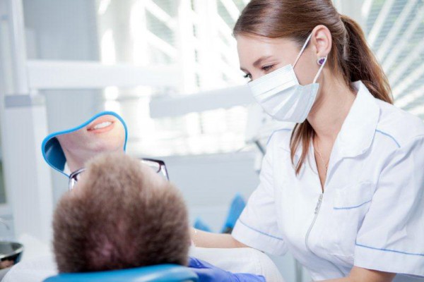 Na czym polega leczenie kanałowe zębów