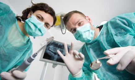 Jak chronić zdrowie podczas pracy w gabinecie stomatologicznym?