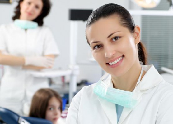 Lekarz stomatolog ma wpływ na decyzje pacjenta