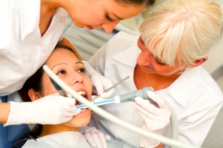 Dentonet - język angielski w pracy asysty stomatologicznej