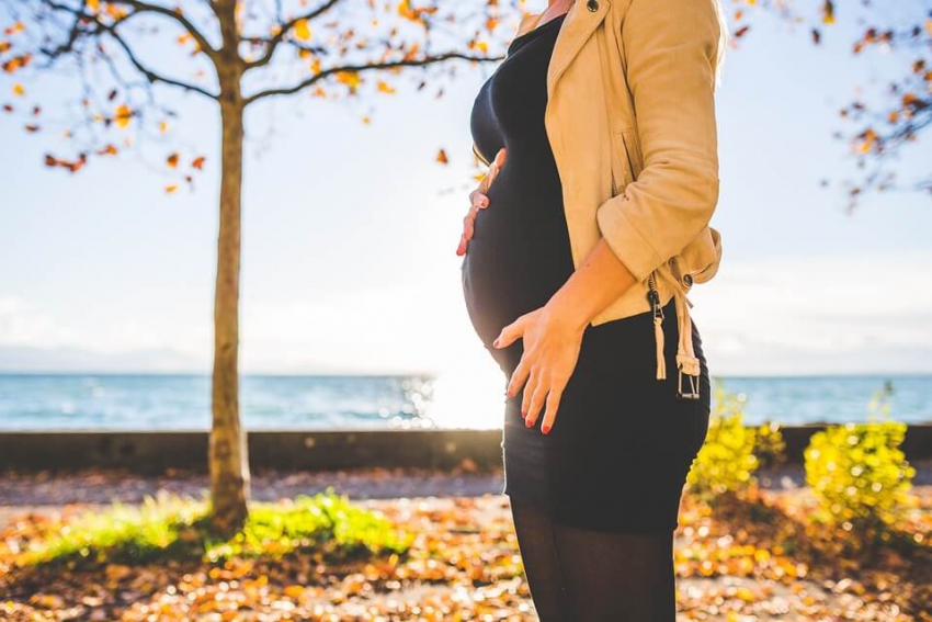 Choroby dziąseł negatywnie wpływają na przebieg ciąży i porodu