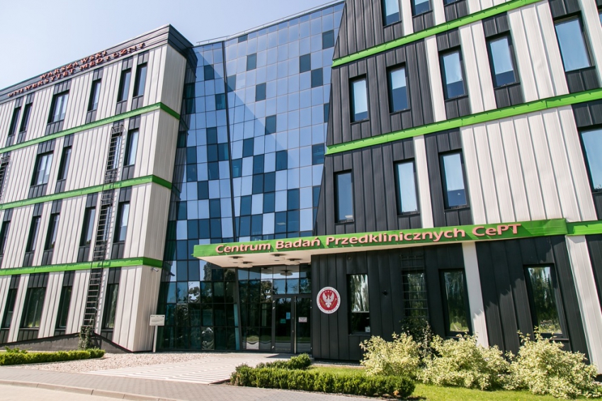 WUM najlepszą polską uczelnią medyczną w rankingu URAP