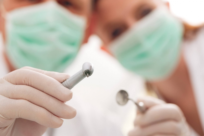 NRL: 38,5 tys. czynnych zawodowo dentystów w Polsce