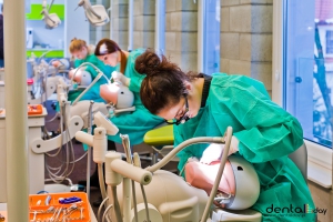 Aspekty kliniczne i teoretyczne opracowania zębów pod korony i mosty protetyczne (2)
