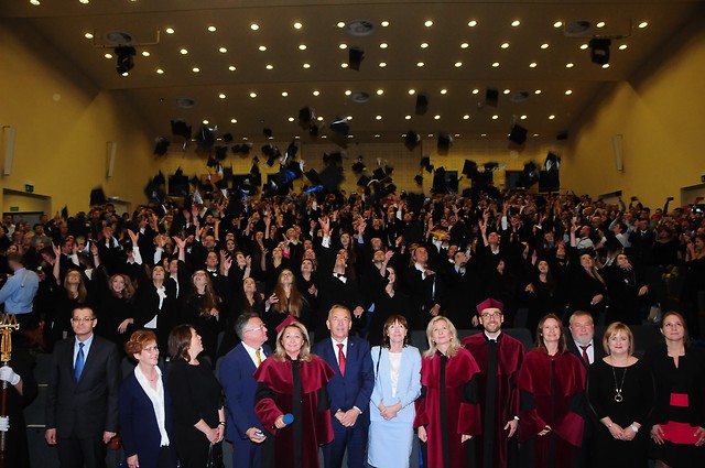 Absolwenci studiów stomatologicznych z Lublina odebrali dyplomy
