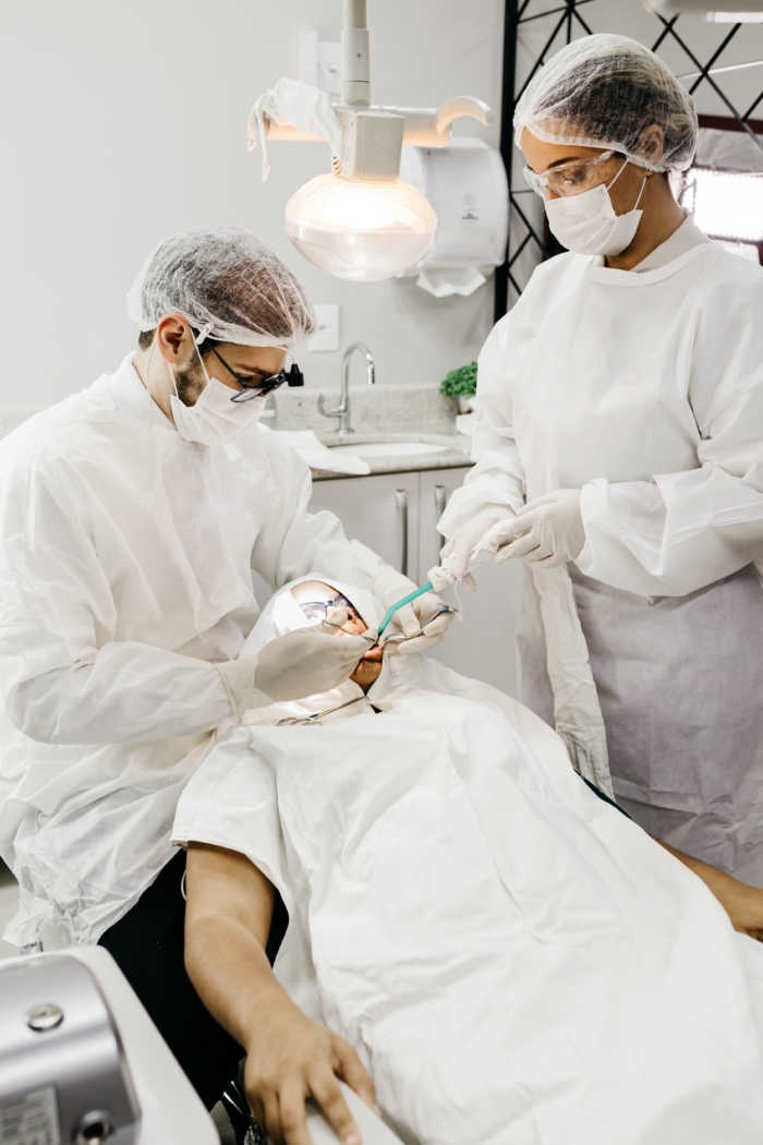 COVID-19 w stomatologii – opublikowano wyniki ankiety