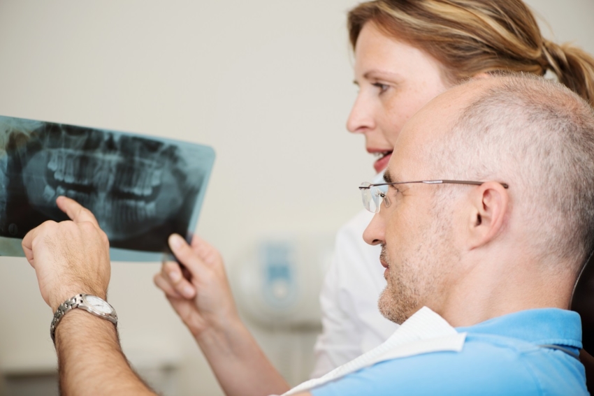 Journal of Endodontics: uraz zęba – RTG 2D czy CBCT?