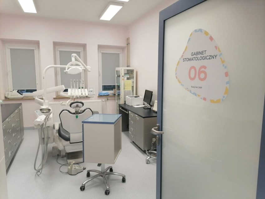 Warszawa: Centrum Zdrowia Dziecka z nowoczesną poradnią stomatologiczną