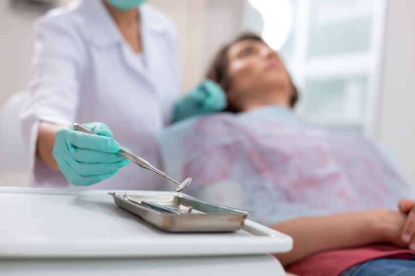 „Stomatologii refundowanej prawie nie ma”. Dentyści nie chcą pracować dla NFZ-u
