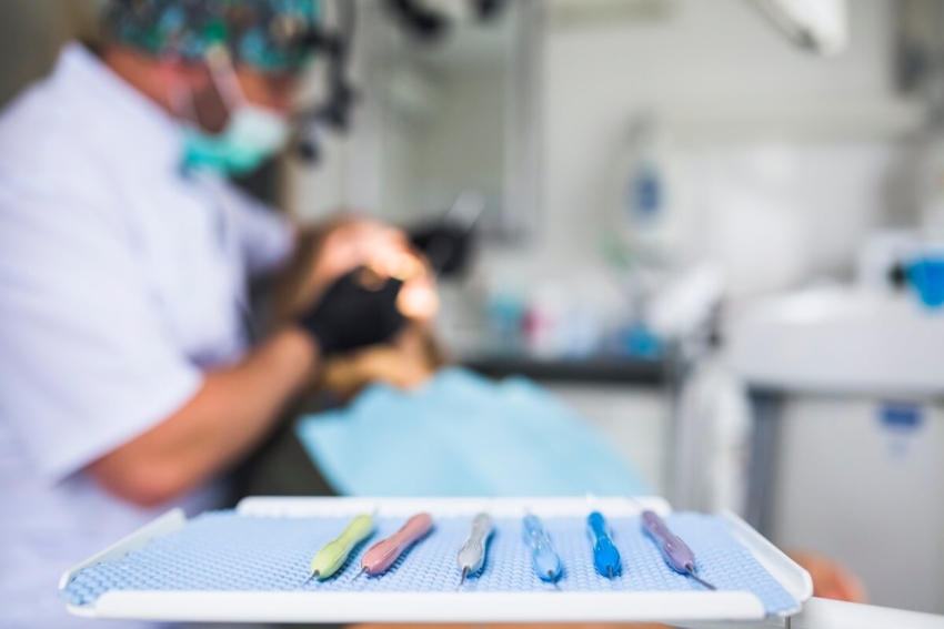 Mazowiecki NFZ unieważnia 25 konkursów stomatologicznych