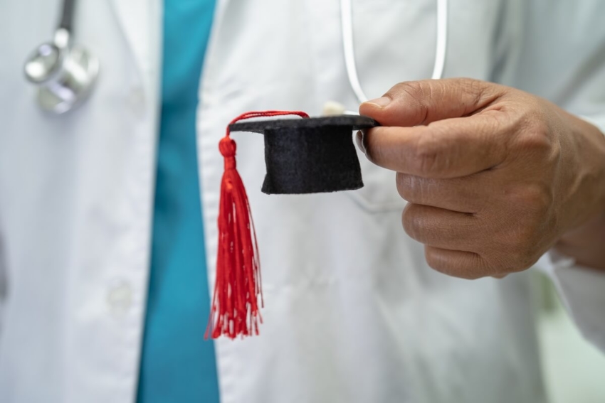 Stypendia, dofinansowania, mentoring – rząd zachęci do studiów medycznych