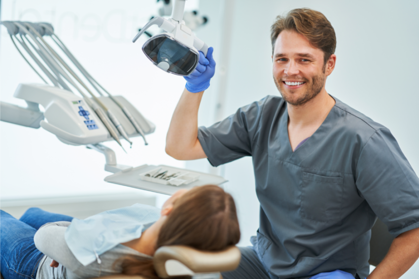 Zawód: stomatolog. Jakie specjalizacje lekarsko – dentystyczne można uzyskać w Polsce?