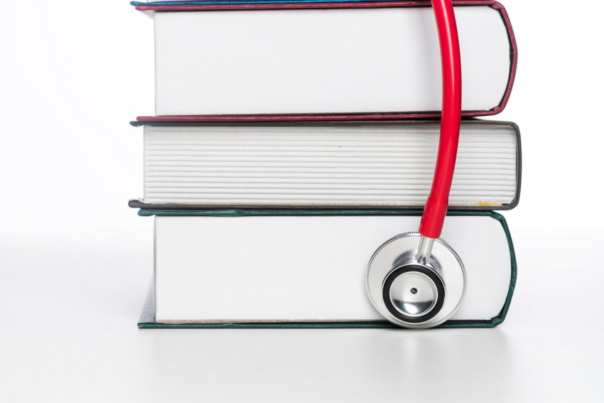 Kształcenie medyków w kolejnych uczelniach? Naczelna Rada Lekarska ma uwagi