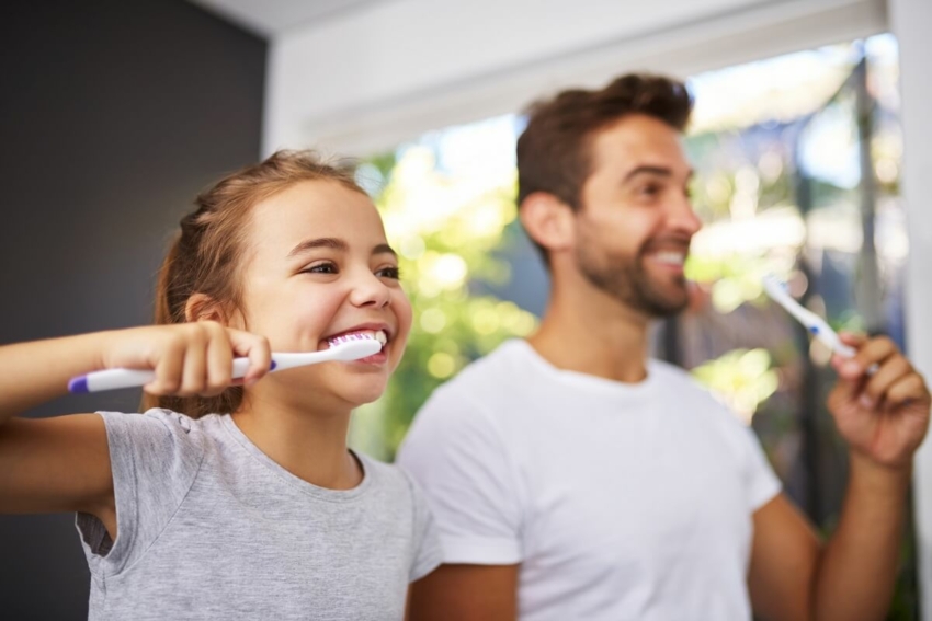 Jamy ustna i nawyki dzieci – istotny wpływ rodziców