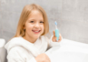 Stosowanie szczoteczek elektrycznych znacząco poprawia zdrowie jamy ustnej u dzieci