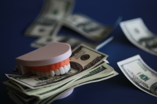 USA zarobki w stomatologii