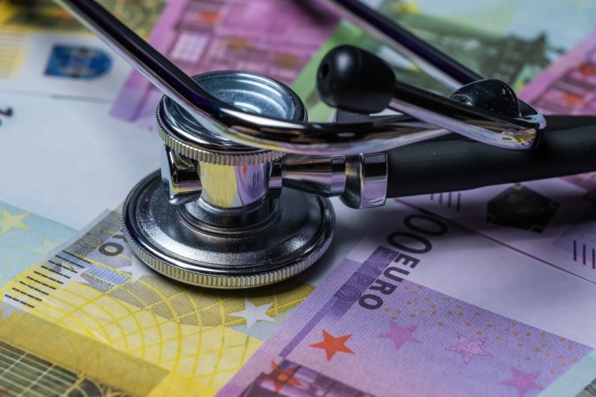 Kara finansowa za nieodwołaną wizytę lekarską? Na razie we Francji