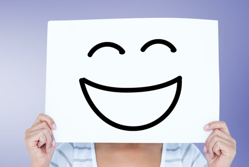 Śmiech pomaga w redukcji przewlekłego bólu