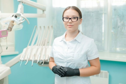 USA: asysta stomatologiczna powinna mieć szerszy zakres uprawnień