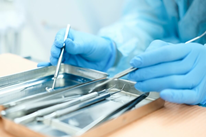 Stomatologia NHS: Anglicy i Walijczycy mogą leczyć się w obu krajach