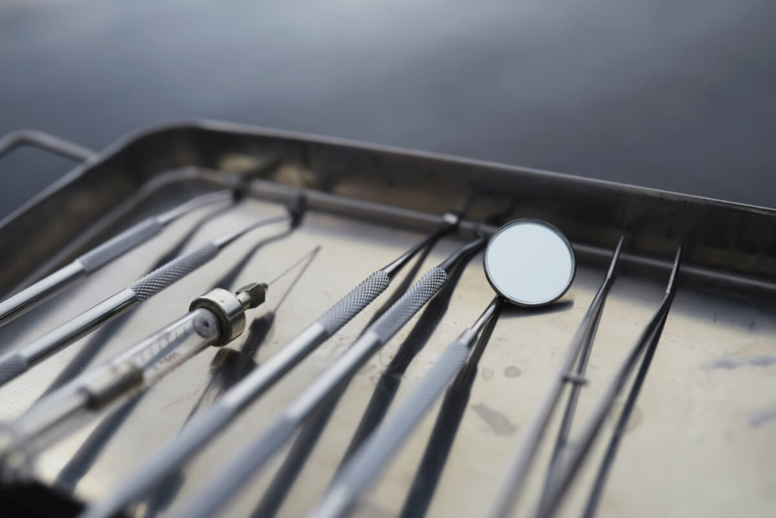 RFN: Przybywa dentystów kształconych za granicą