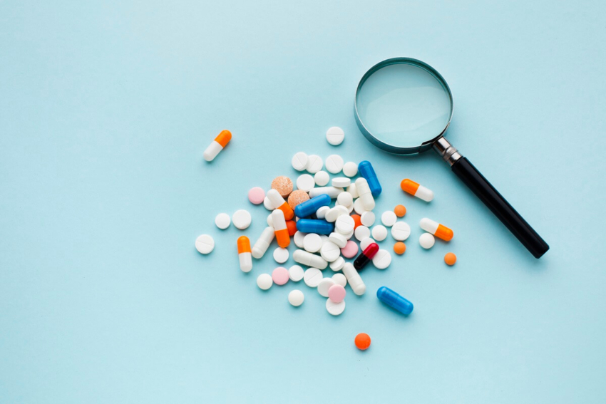 Nanoplastik może osłabiać efektywność antybiotyków