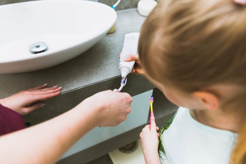 Wybór szczoteczki sonicznej dla dziecka – czym kierować się podczas wyboru?