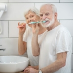 szczoteczka do zebow dla seniorow
