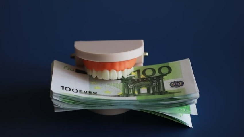 Choroby jamy ustnej kosztują 640 mld euro rocznie