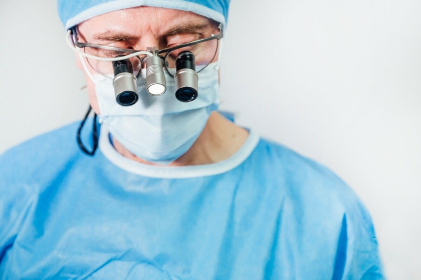 USA: nierozpoznany czerniak na dziąśle i kara dla dentysty