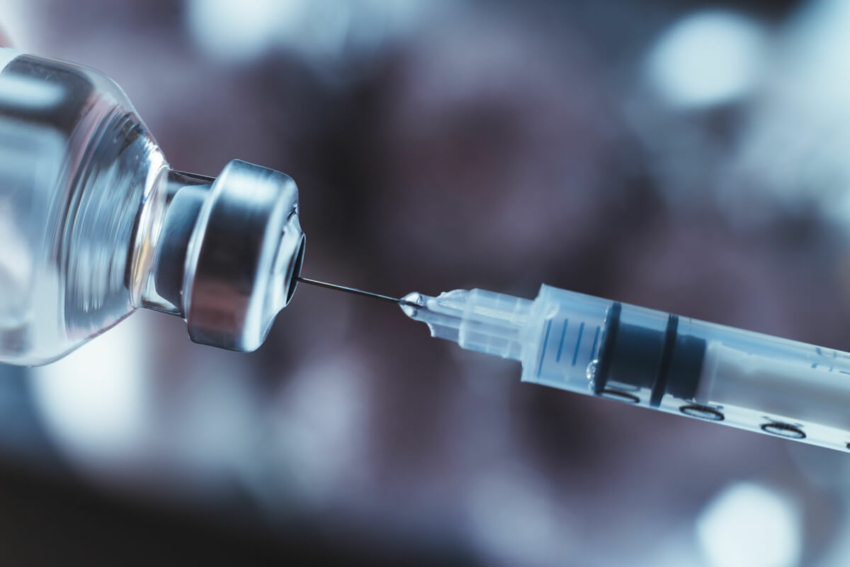 Czy będą bezpłatne szczepienia dla pracowników ochrony zdrowia?