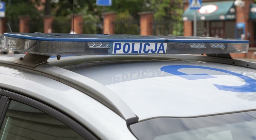 Warszawa: 59-latek „leczył” zęby bez uprawnień