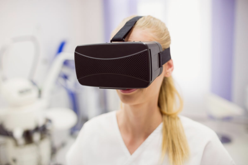 NYU: studenci stomatologii ćwiczą znieczulenia na symulatorach VR