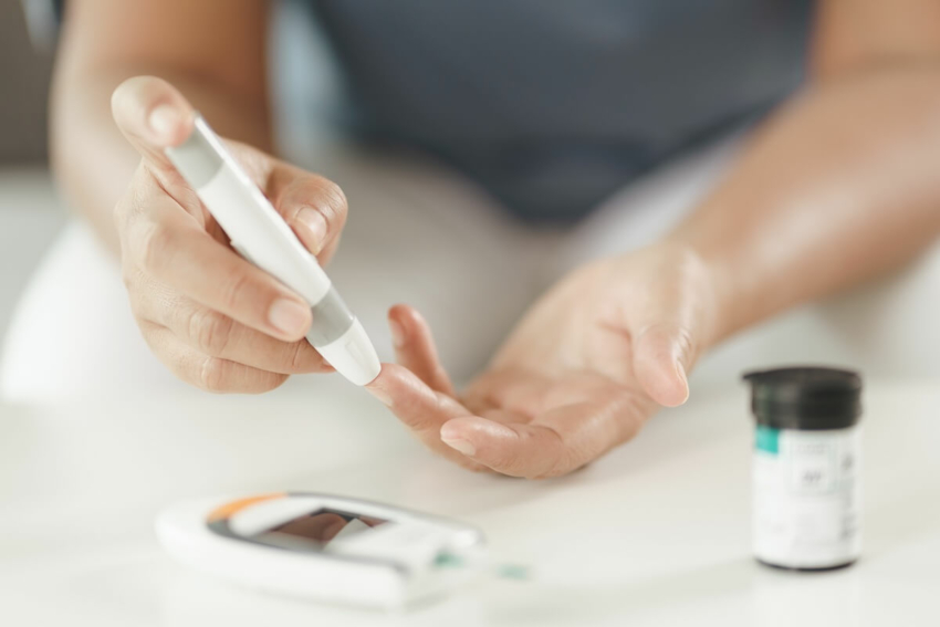 Erozja szkliwa a choroby ogólnoustrojowe – jakie są związki?