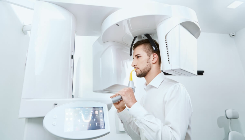 CBCT przed implantacją a wykrywanie patologii jamy ustnej