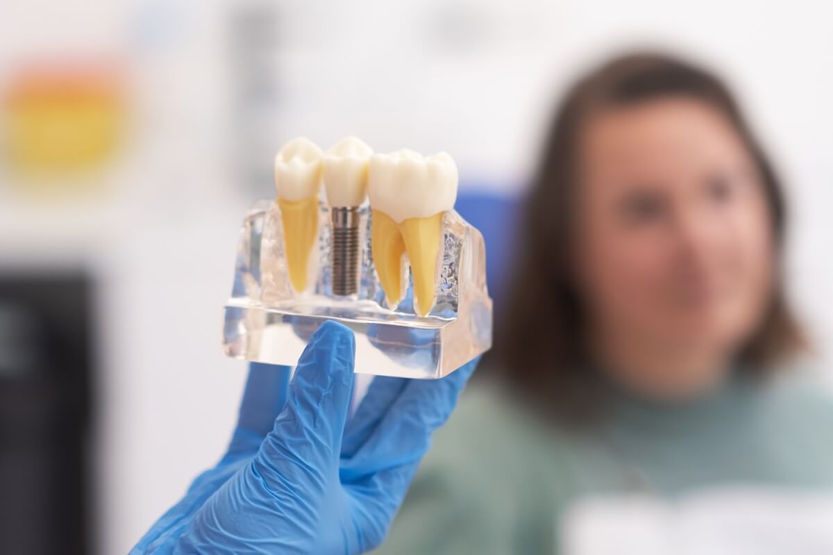 Implantologia. Trudny pacjent większym obciążeniem niż sam przypadek?